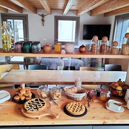 Bed and Breakfast Beb Aria Di Montagna Forcola Esterno foto