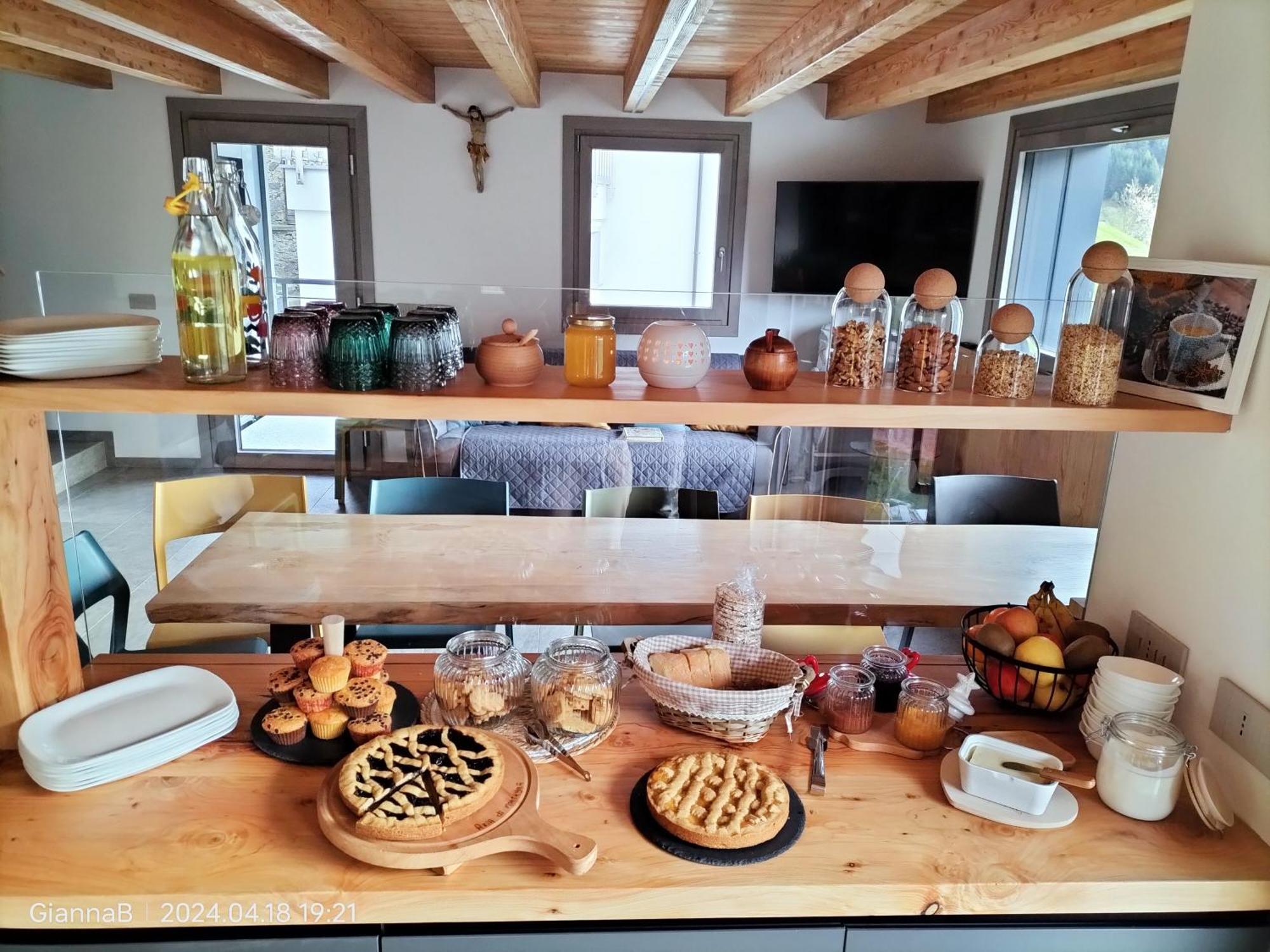 Bed and Breakfast Beb Aria Di Montagna Forcola Esterno foto
