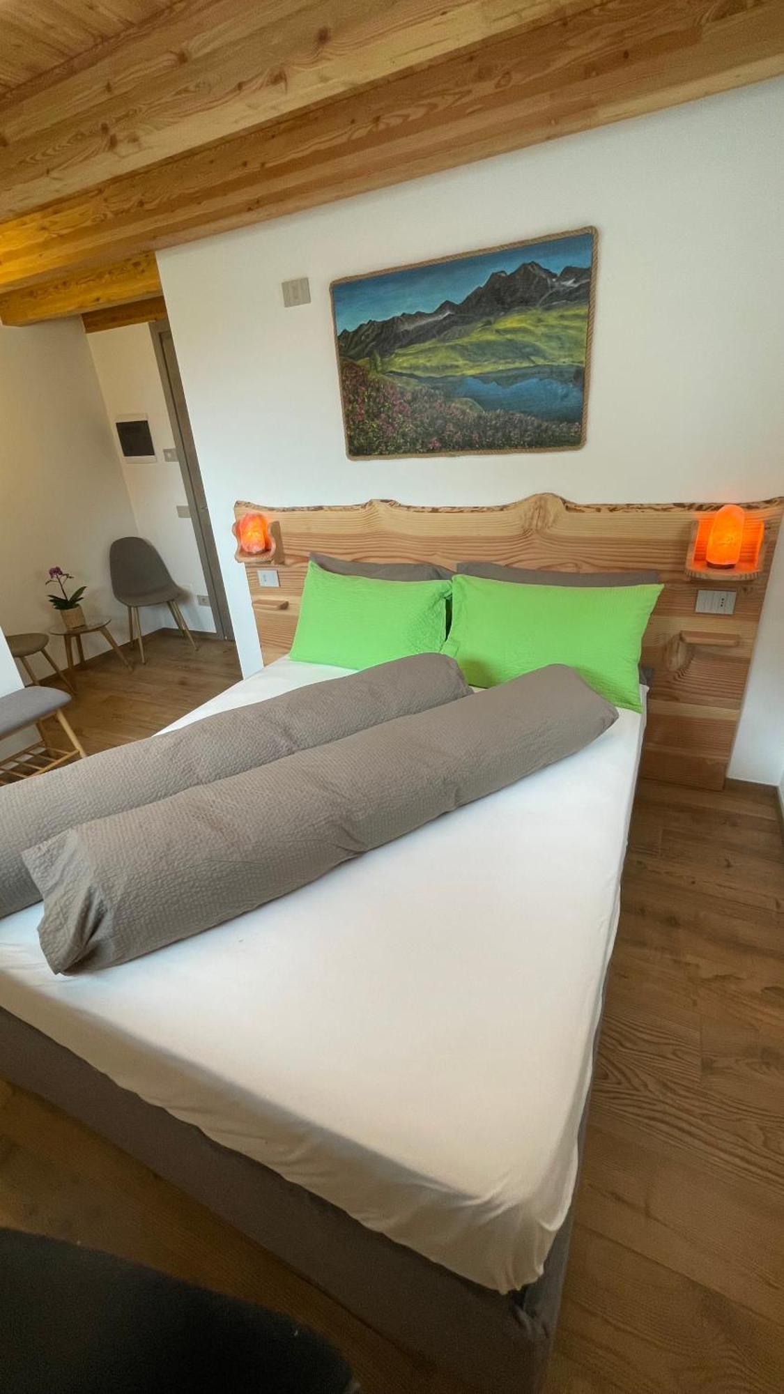Bed and Breakfast Beb Aria Di Montagna Forcola Esterno foto