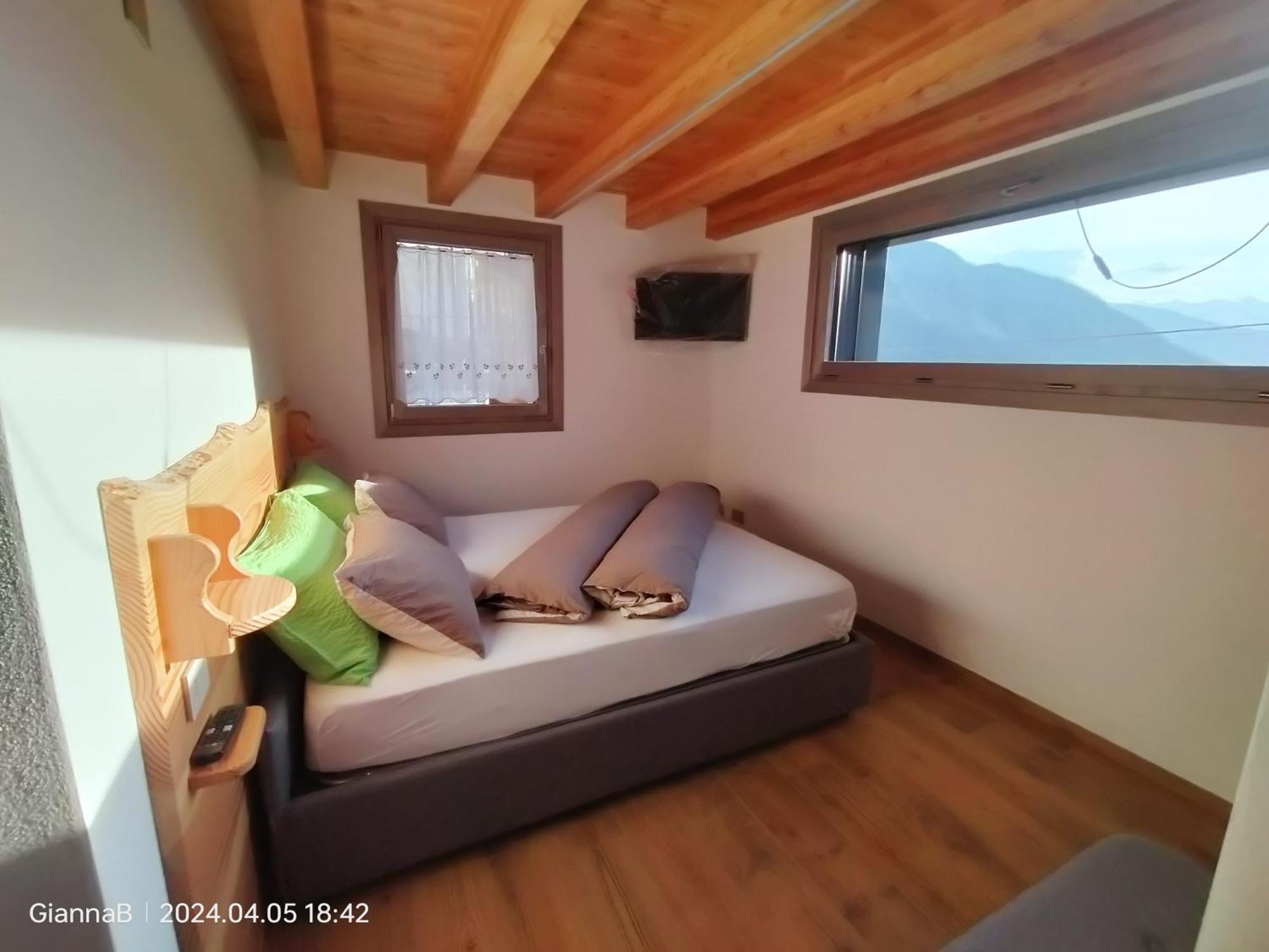Bed and Breakfast Beb Aria Di Montagna Forcola Esterno foto